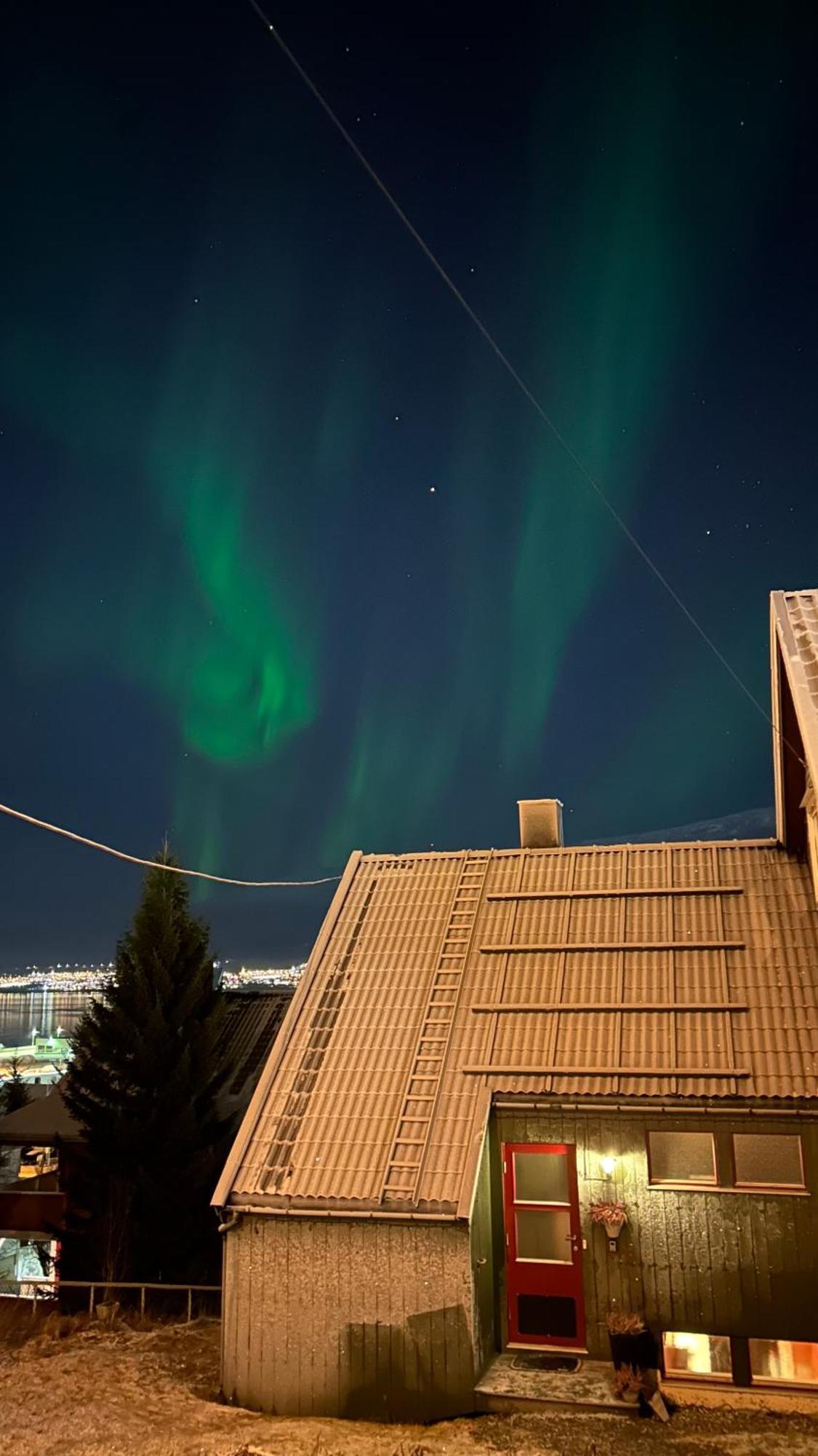 Cozy Little House In Tromso City Kültér fotó